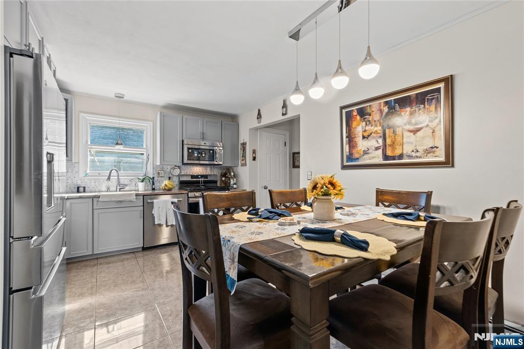 65 Miller Avenue 2
