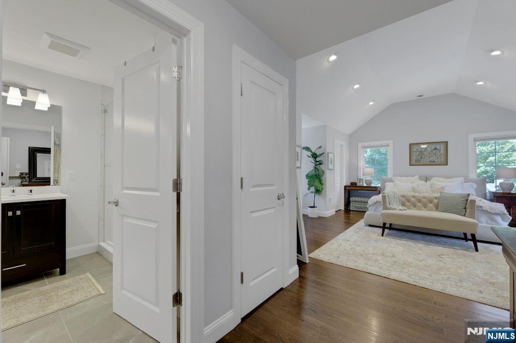 84 Leclerc Avenue