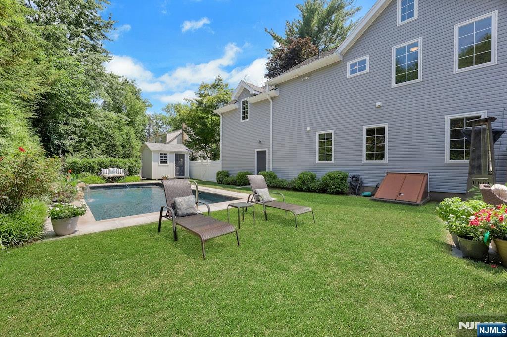 84 Leclerc Avenue