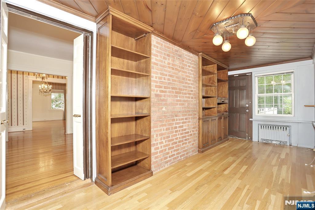 153 Glenwood Avenue