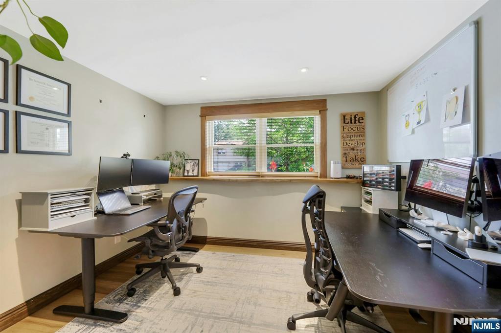 15-10 Mandon Place
