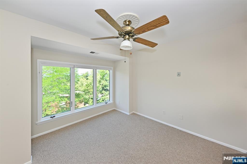 204 Indian Hollow 204