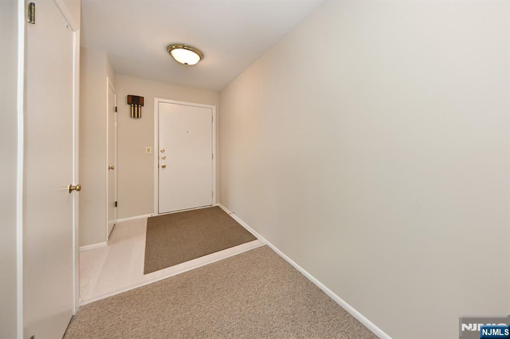 204 Indian Hollow 204