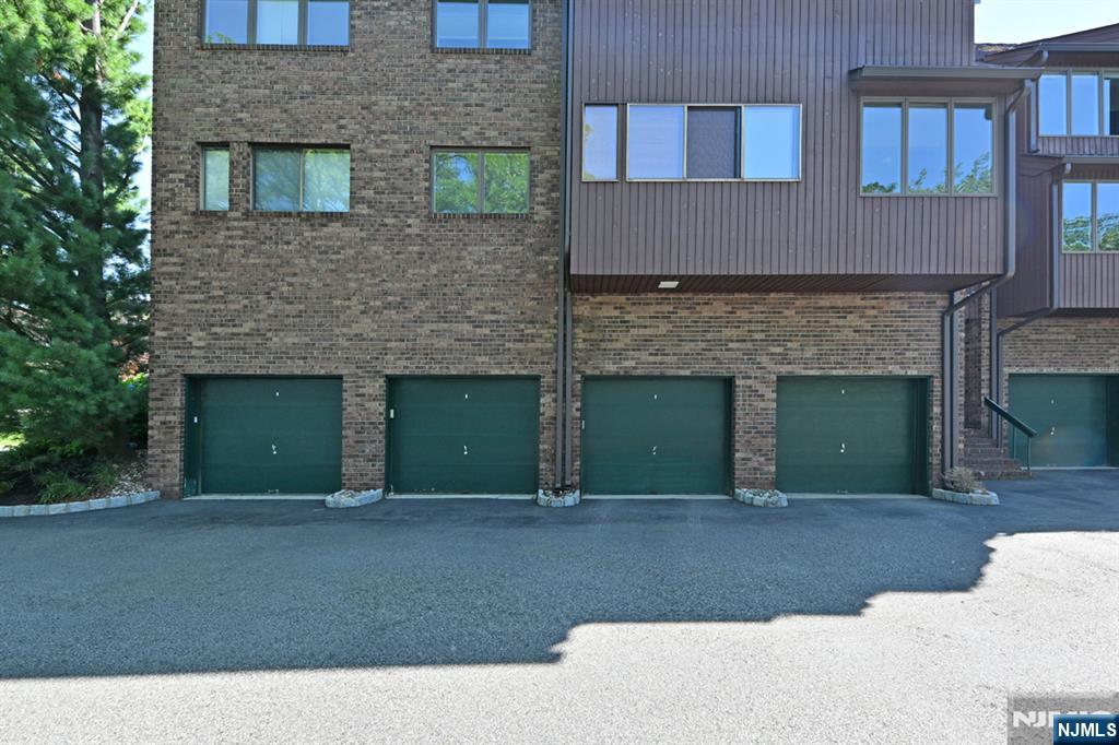 204 Indian Hollow 204
