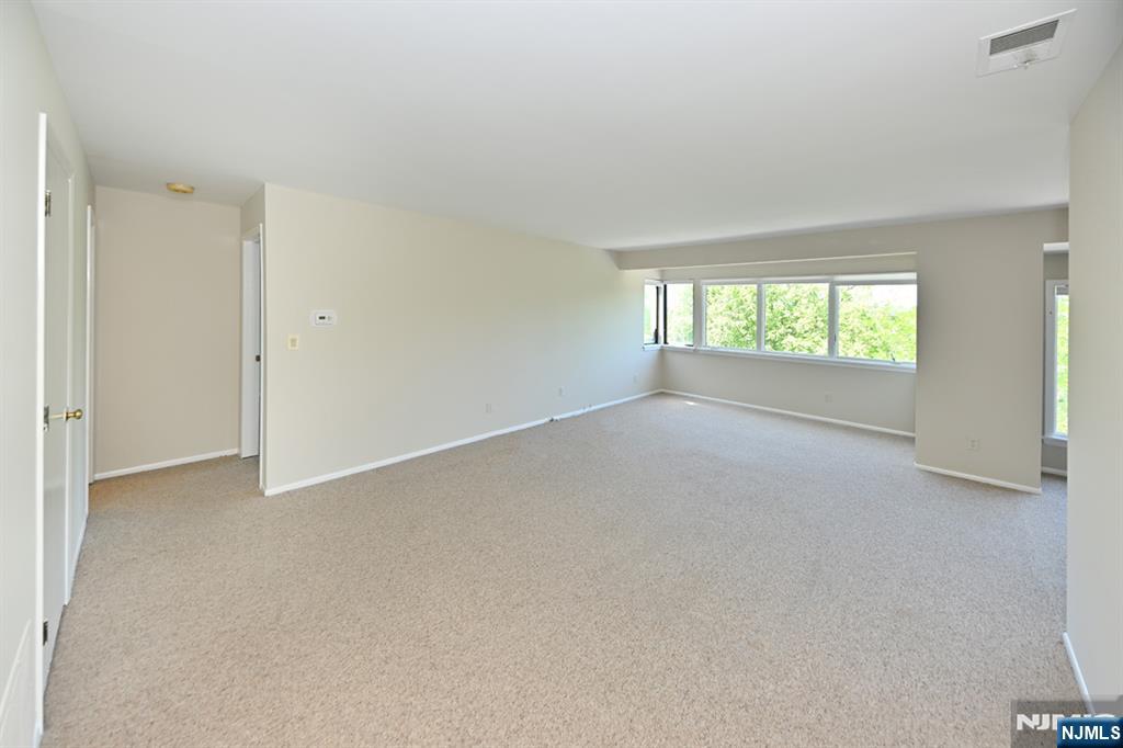 204 Indian Hollow 204