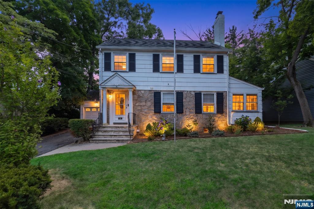 10 Reid Avenue