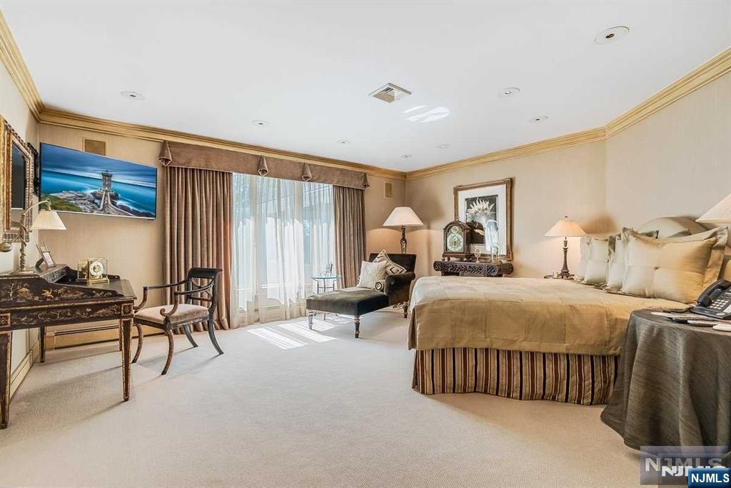 125 Chestnut Ridge Road