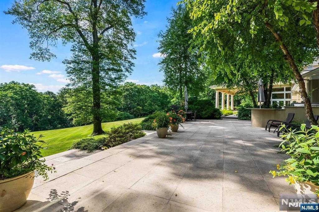 125 Chestnut Ridge Road