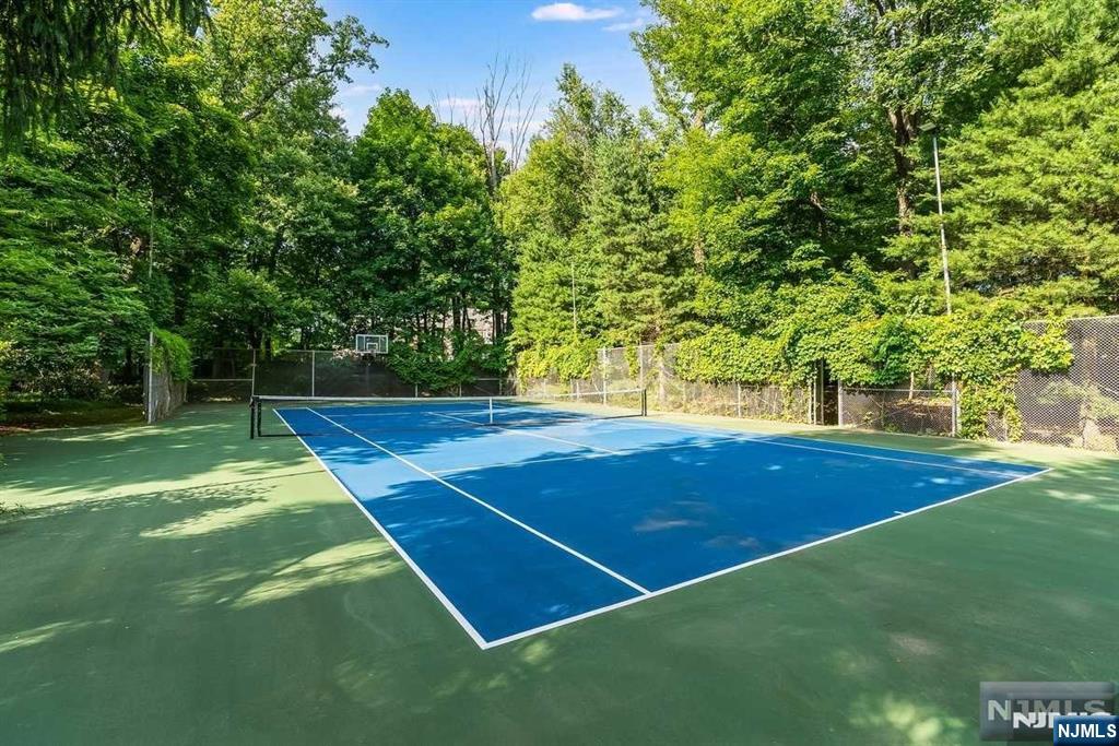 125 Chestnut Ridge Road