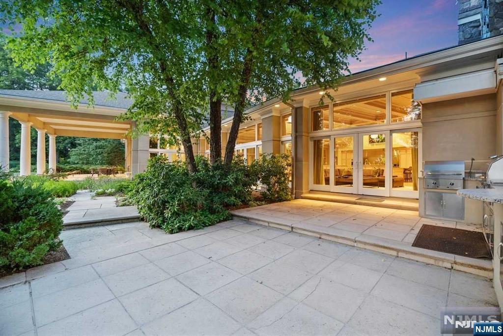 125 Chestnut Ridge Road