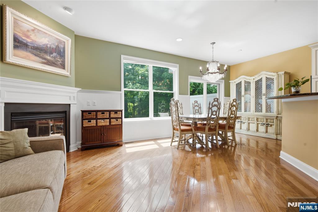 1005 Whitney Lane