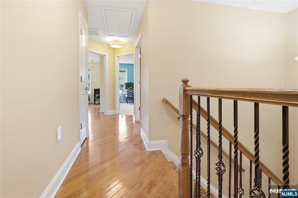 1005 Whitney Lane