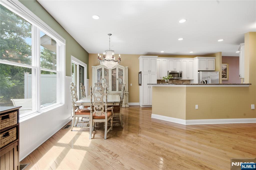 1005 Whitney Lane