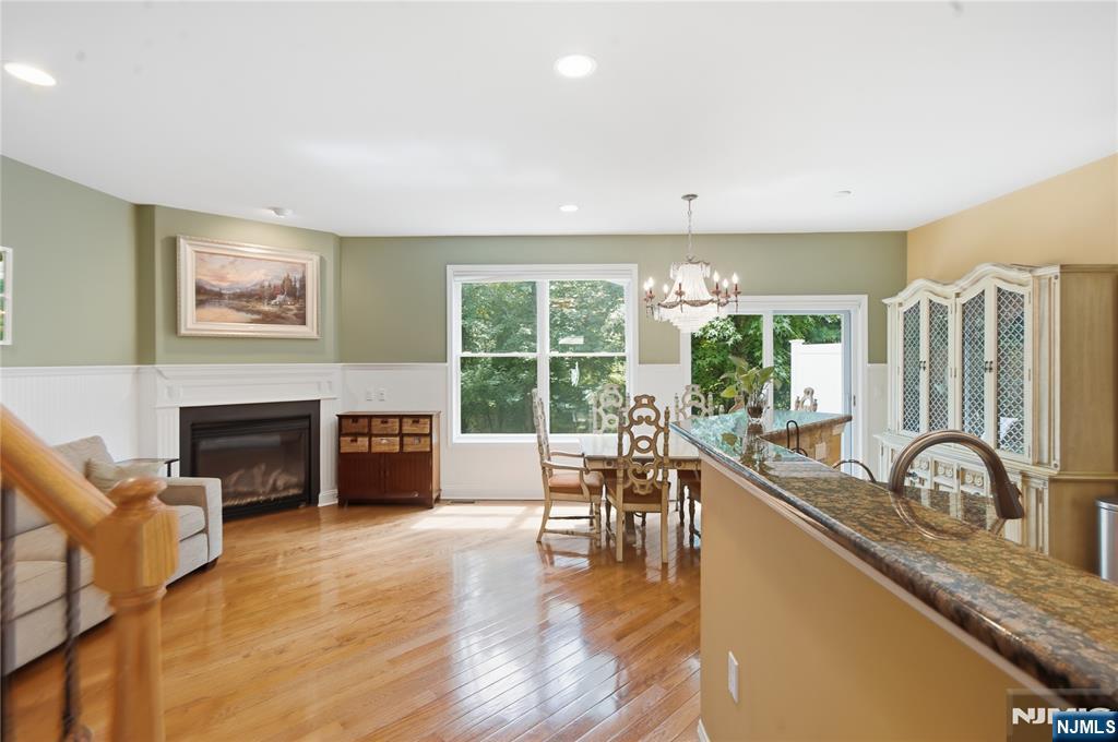 1005 Whitney Lane