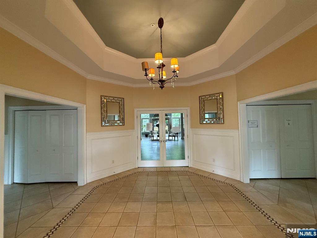 1005 Whitney Lane