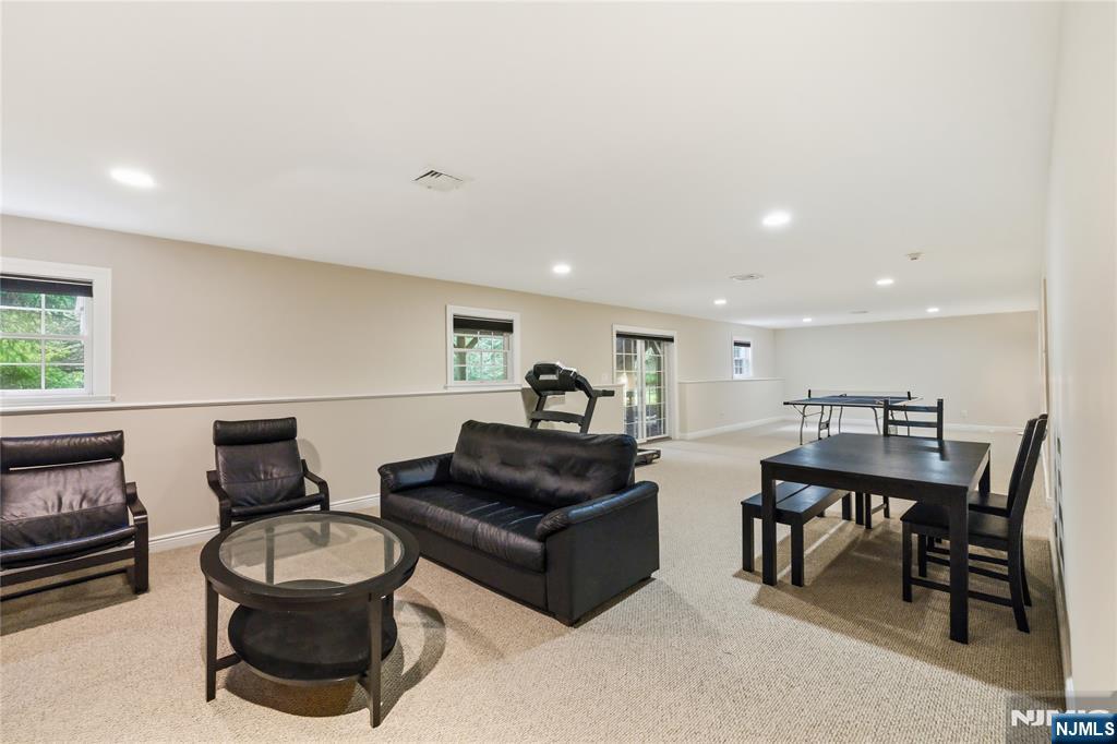 42 Spring Valley Road