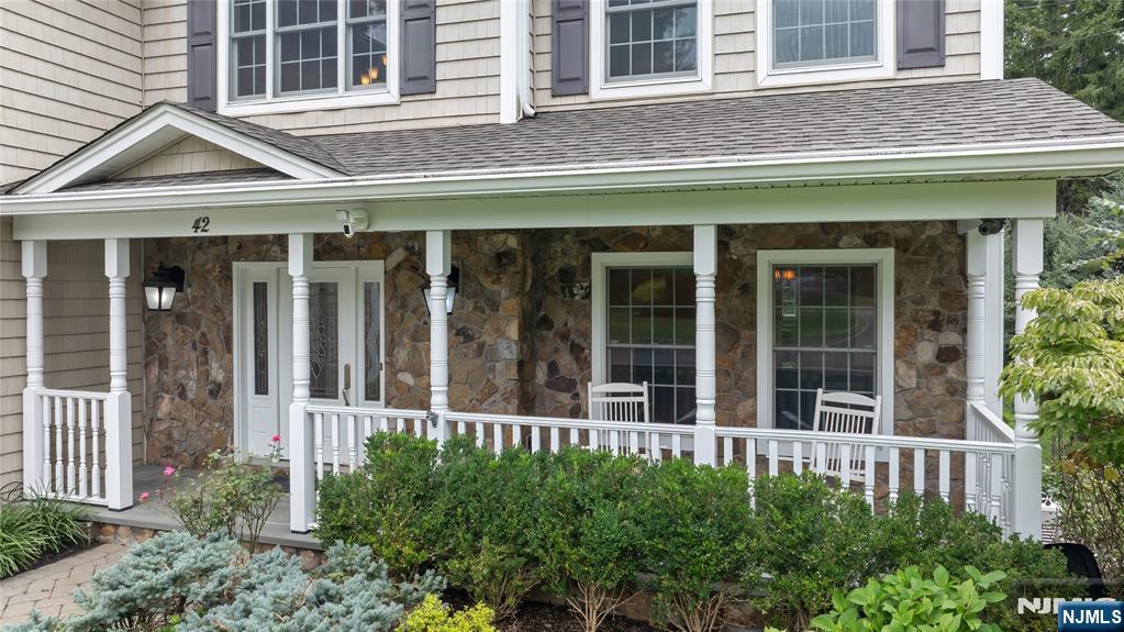 42 Spring Valley Road