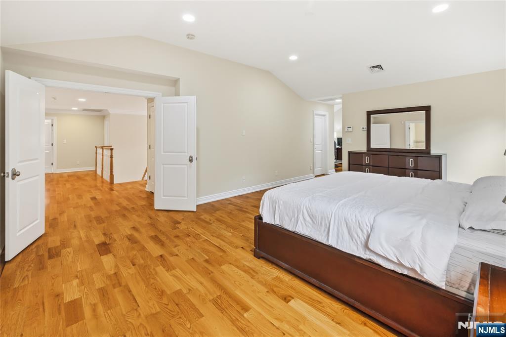 42 Spring Valley Road