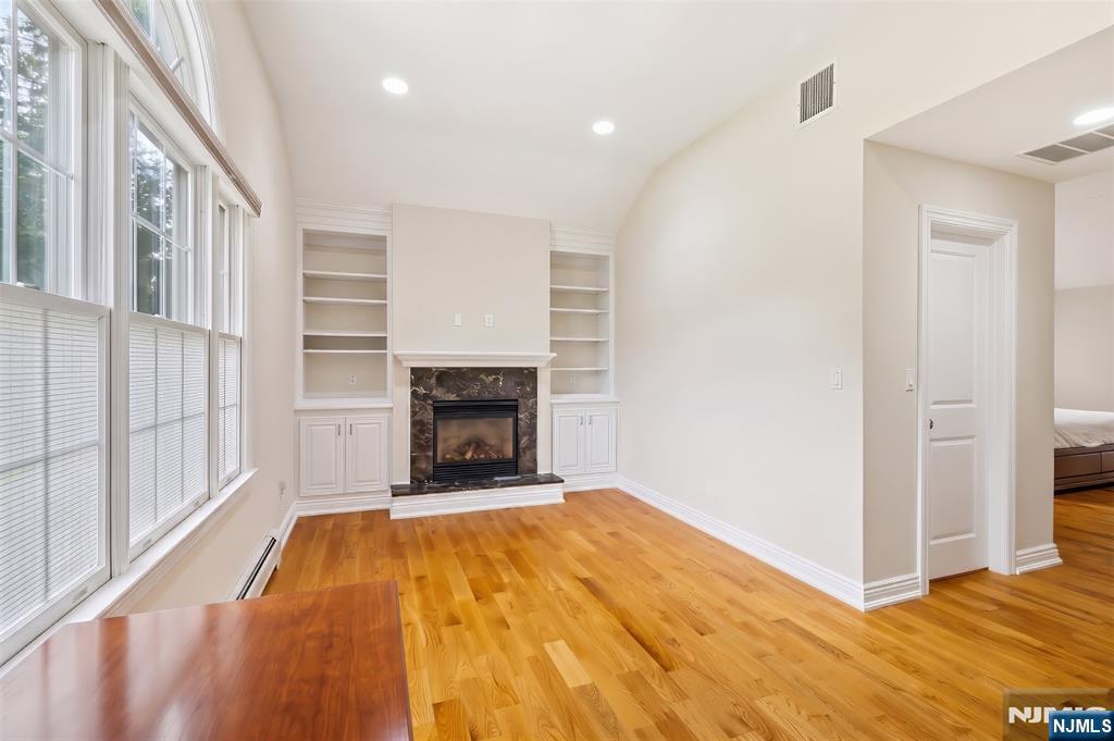 42 Spring Valley Road