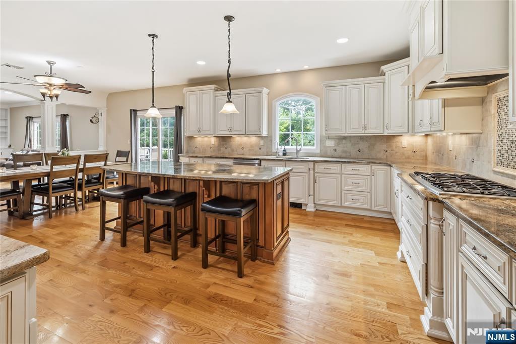 42 Spring Valley Road