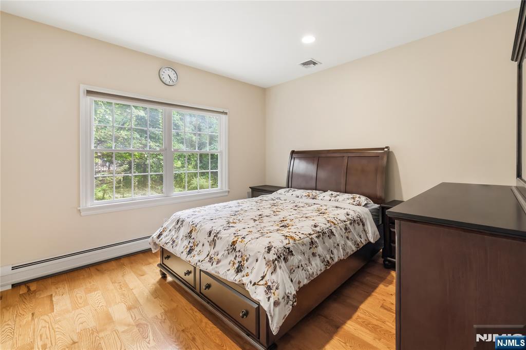 42 Spring Valley Road