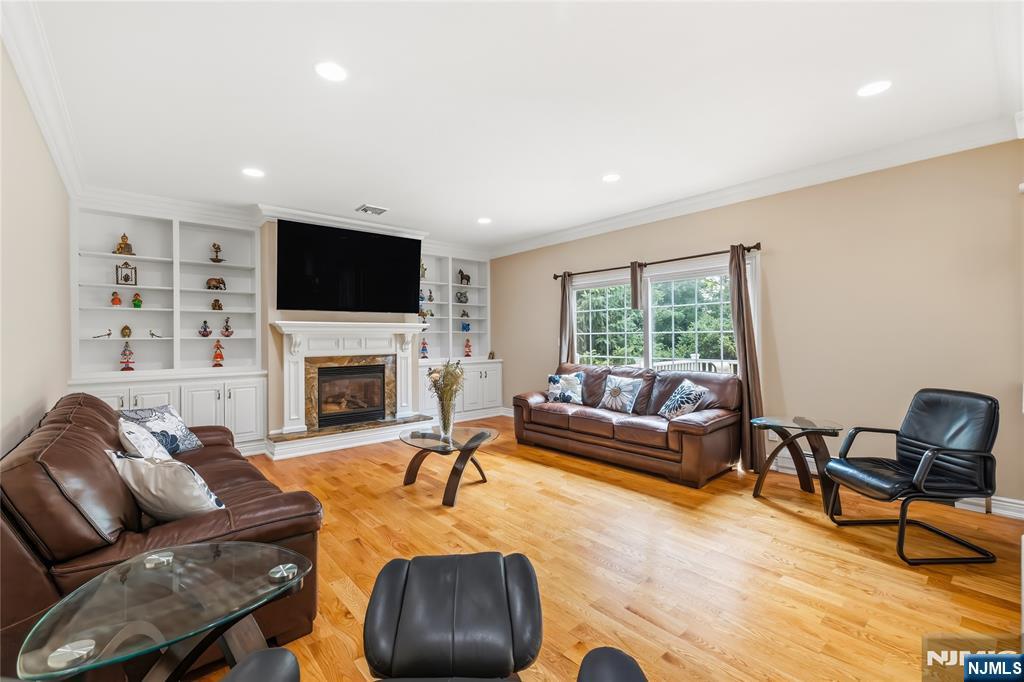 42 Spring Valley Road