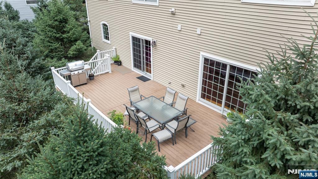 42 Spring Valley Road