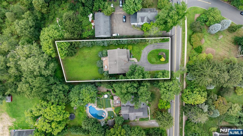 42 Spring Valley Road