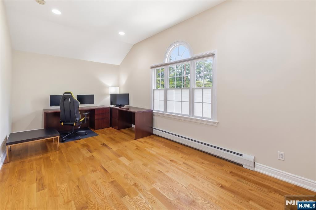 42 Spring Valley Road