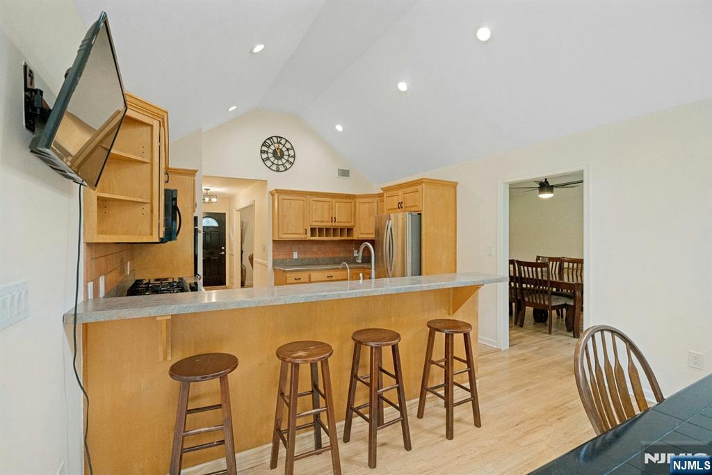 60 Sunnyside Road