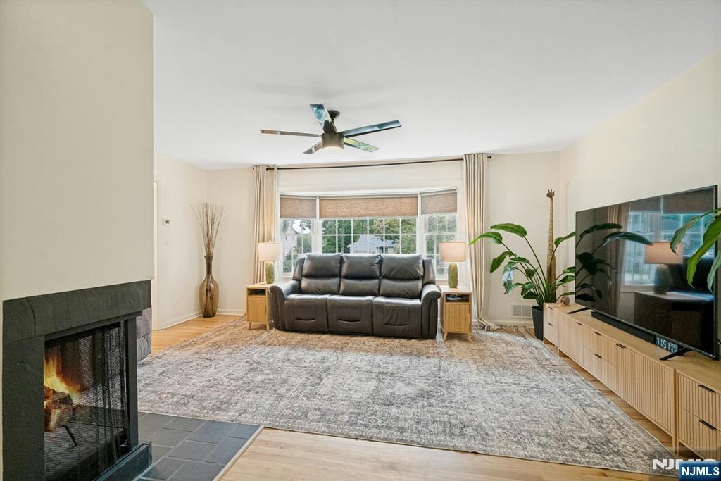 60 Sunnyside Road