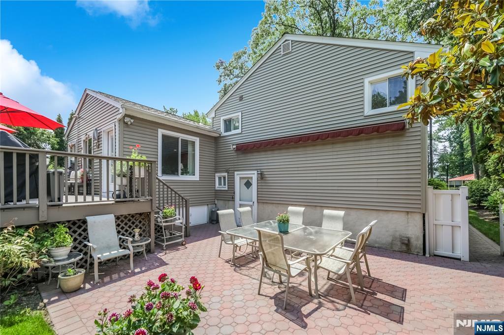 152 Coles Avenue