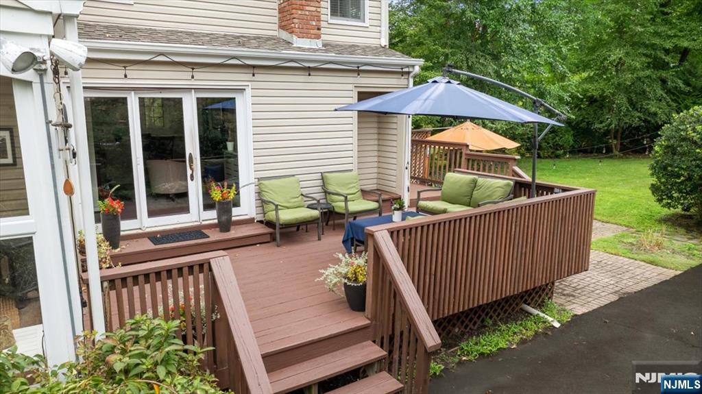 734 Greentree Lane