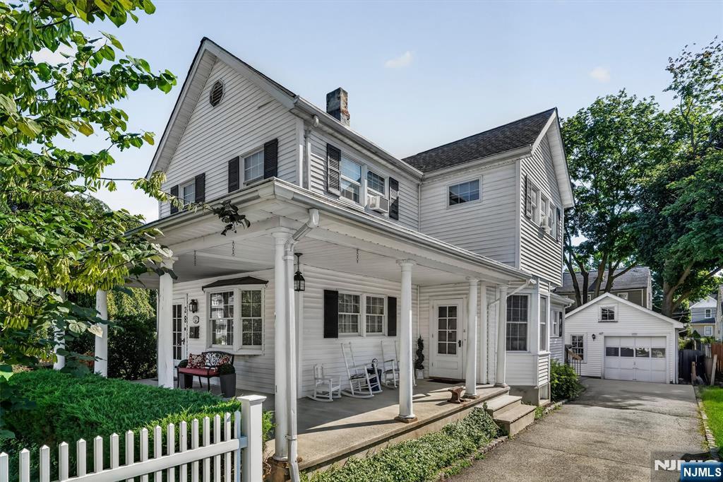 28 Leary Avenue