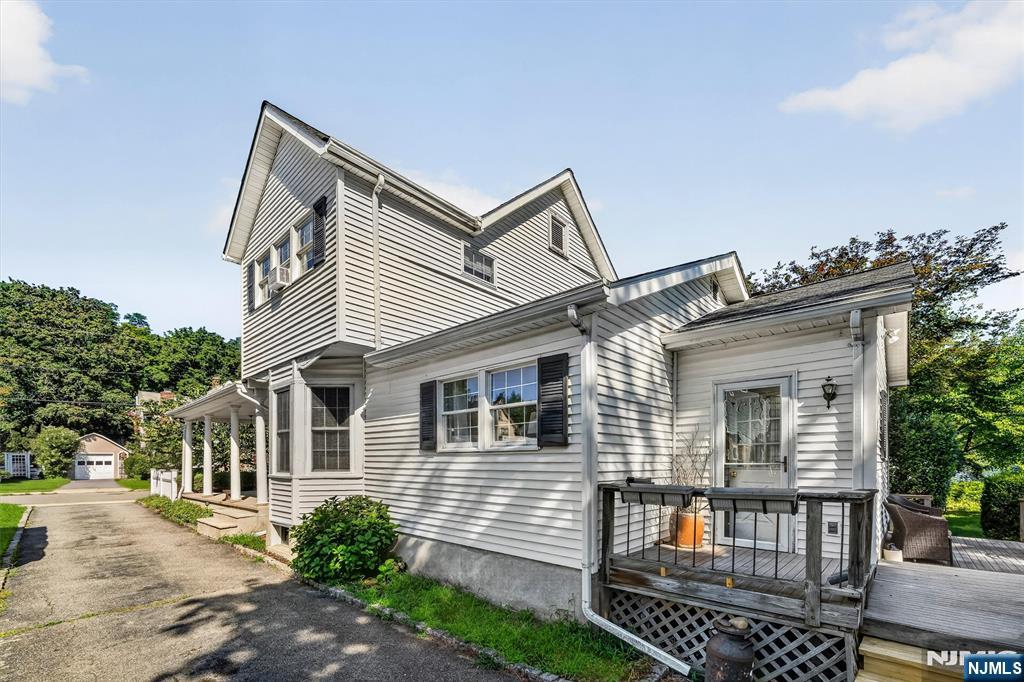 28 Leary Avenue