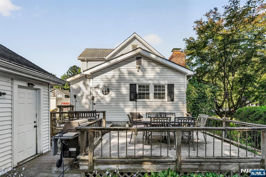 28 Leary Avenue
