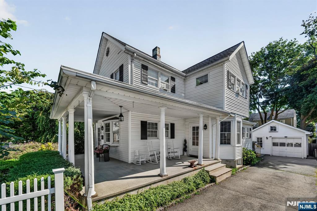 28 Leary Avenue