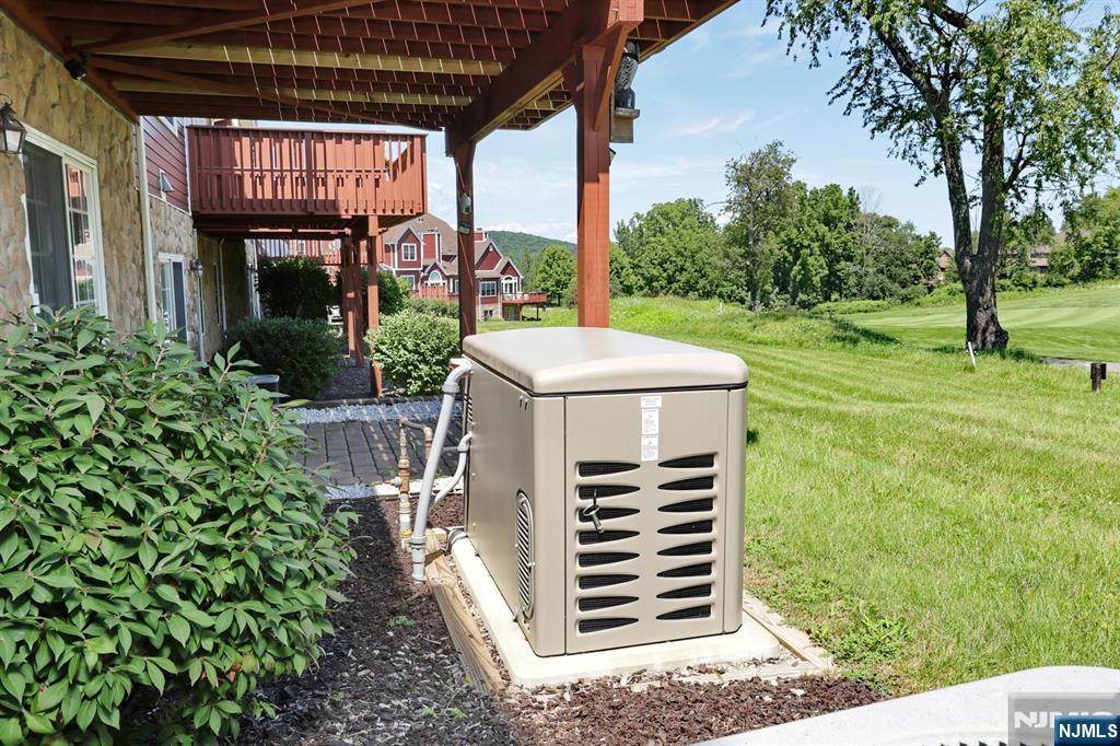 28 Turnberry Lane