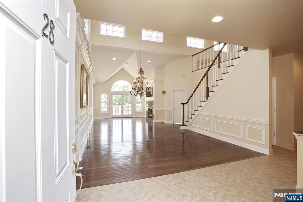 28 Turnberry Lane