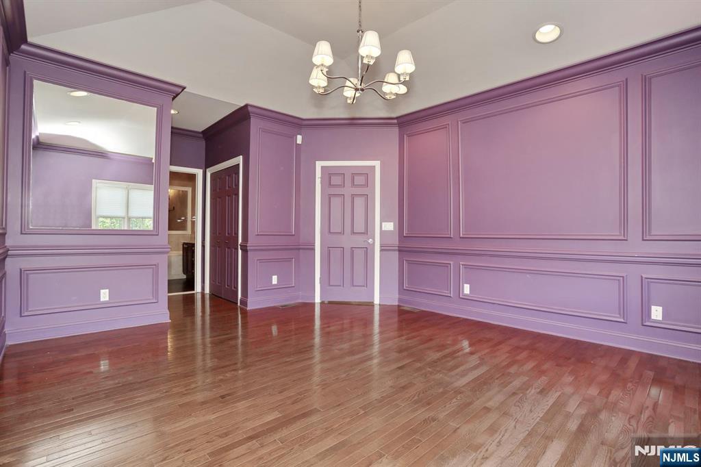 28 Turnberry Lane