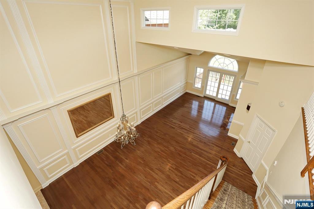 28 Turnberry Lane