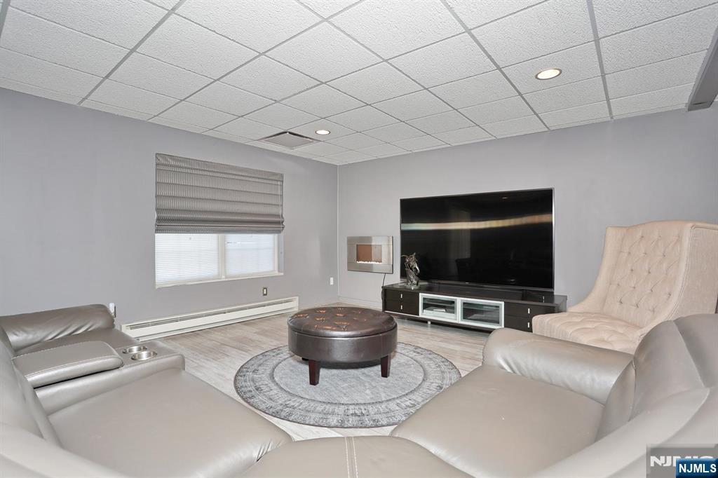 28 Turnberry Lane