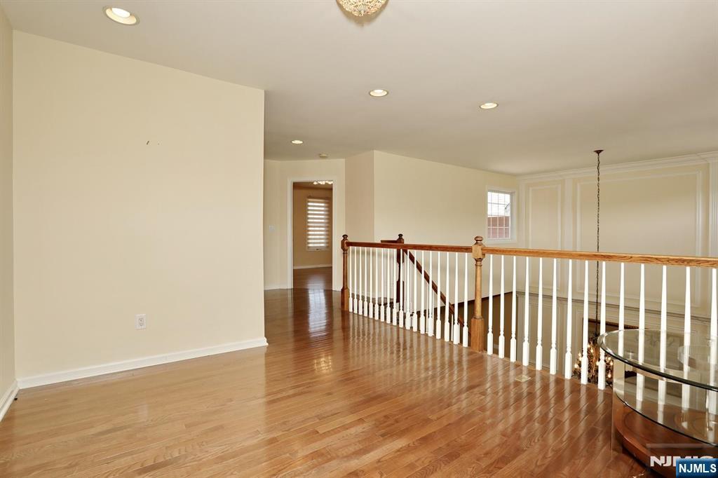28 Turnberry Lane