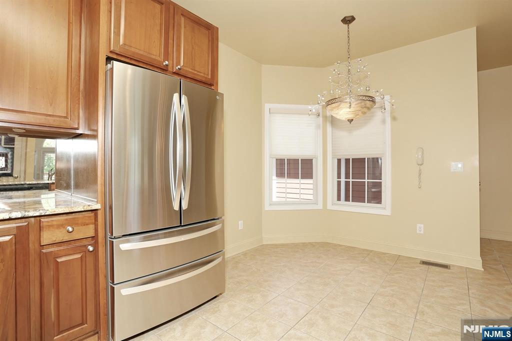 28 Turnberry Lane