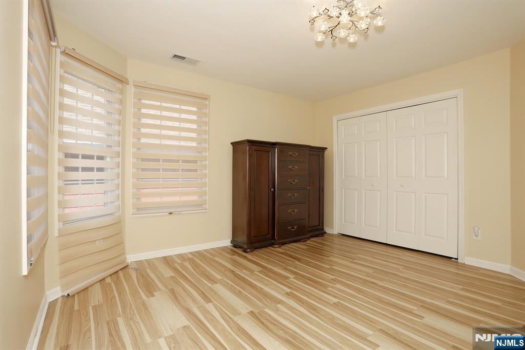 28 Turnberry Lane