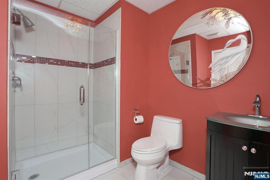 28 Turnberry Lane