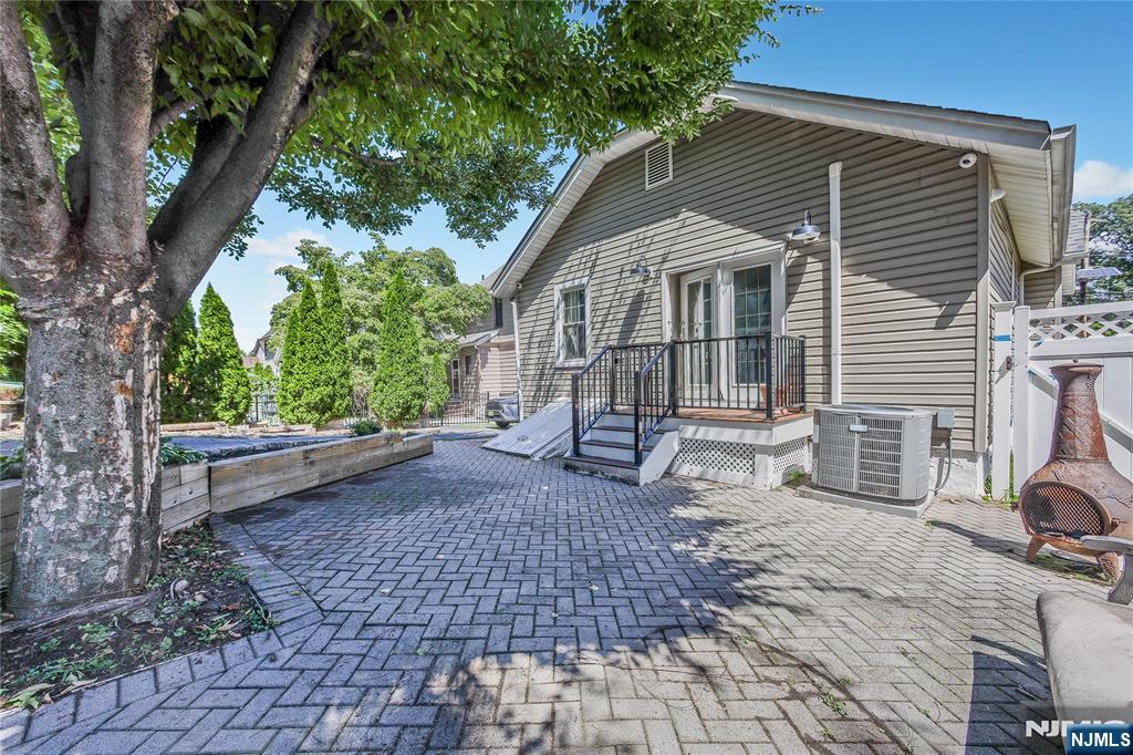 13 Cottage Place