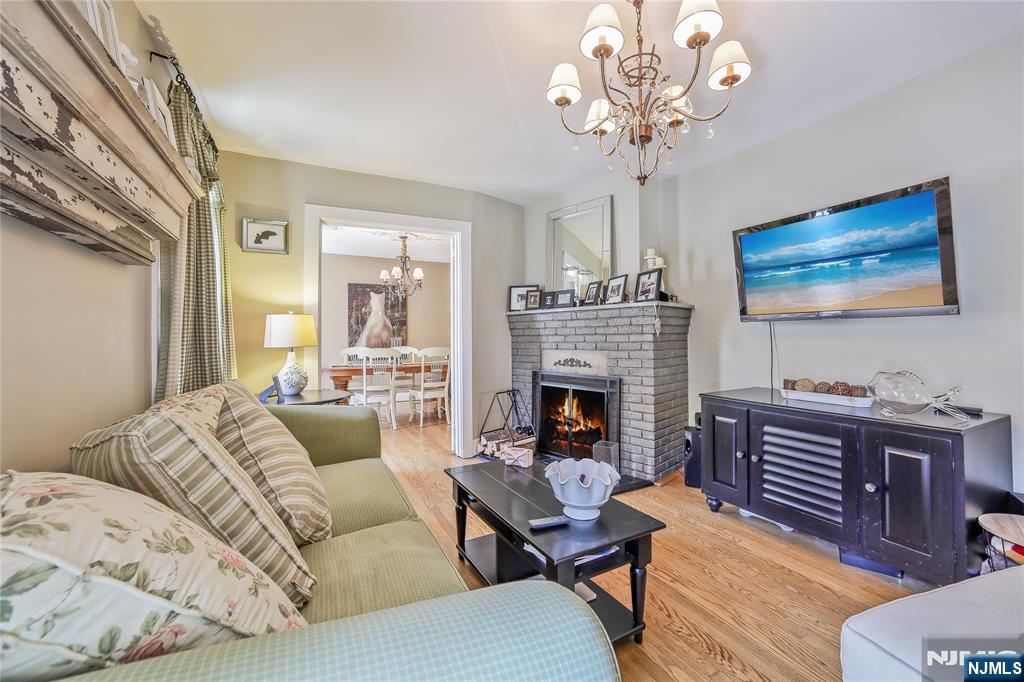13 Cottage Place