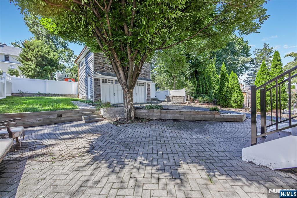 13 Cottage Place