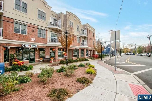 55 E Emerson Plaza 203